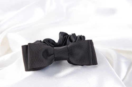 くま付き3点セット シュシュ リボン黒セーター くま付き3点セット